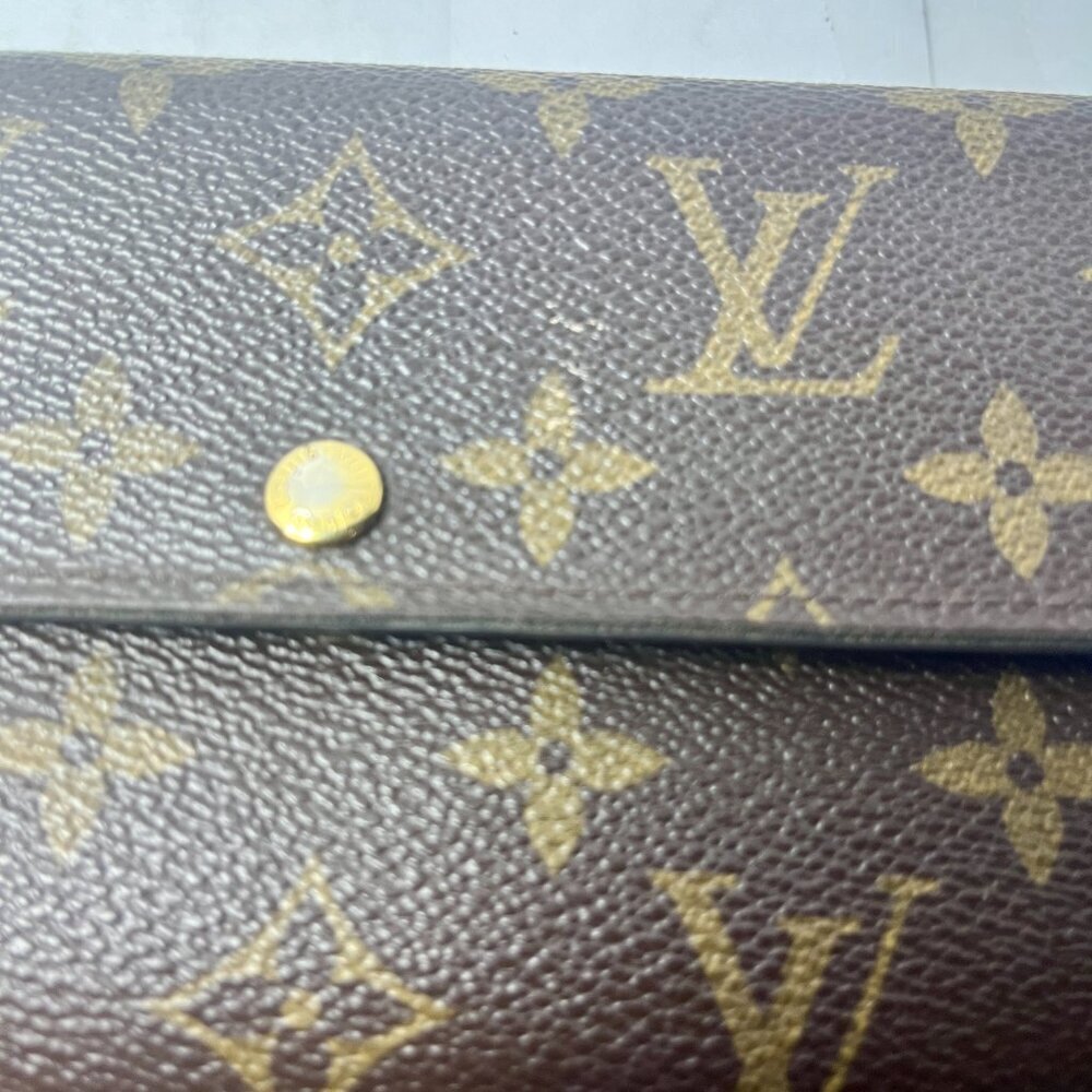 Louis Vuitton Monogram Sarah Wallet w Dust Bag and Box Pre-loved - Picture 6 of 14